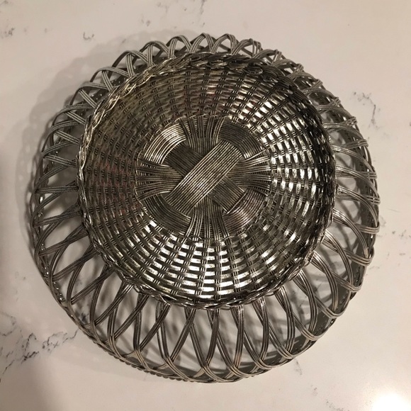 Decorative Vintage Wire Basket - Picture 5 of 5